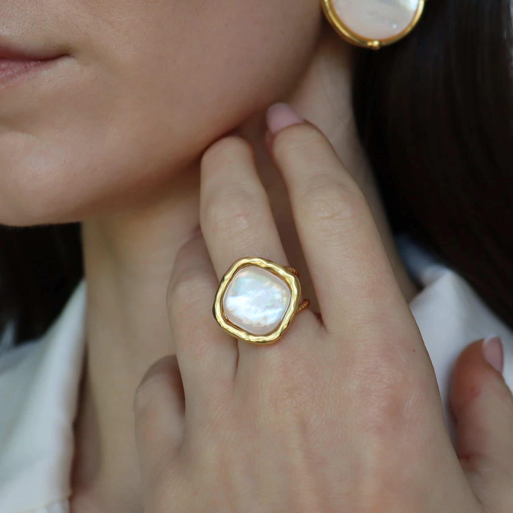 rmother of pearl.png.webp